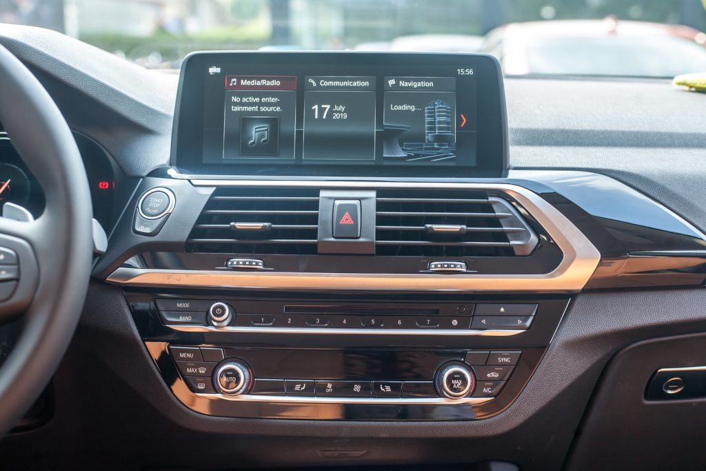 màn hình kĩ thuật số bmw x3
