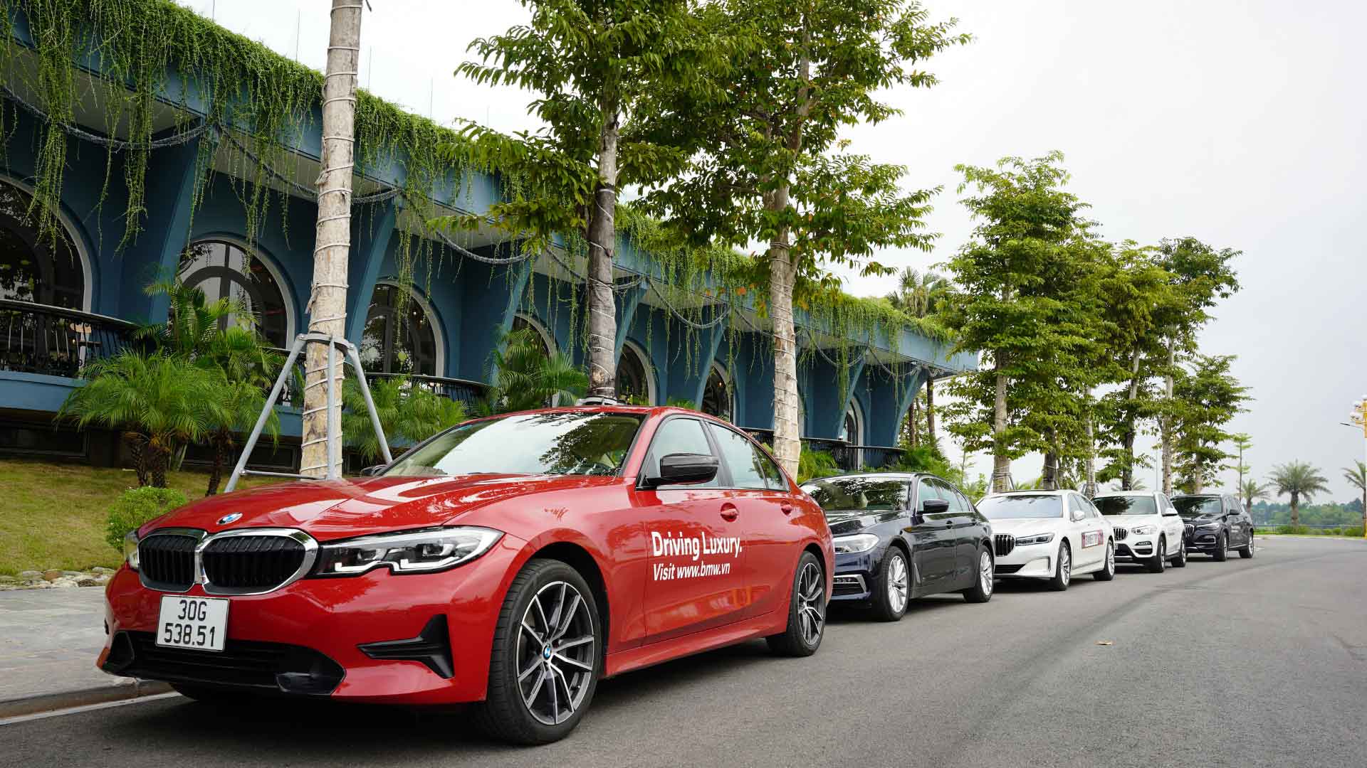 Lái thử và trải nghiệm xe BMW tại BMW Lê Văn Lương