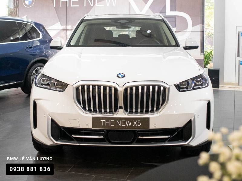 Đầu xe BMW X5 LCI 2024 là hiện thân của phong cách thanh lịch, hiện đại